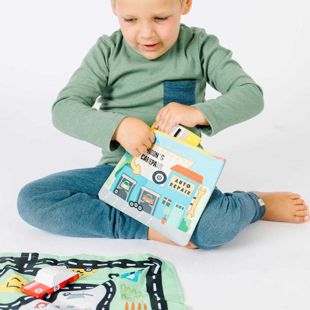 Portable Toy Car Play Mat & Storage Pouch